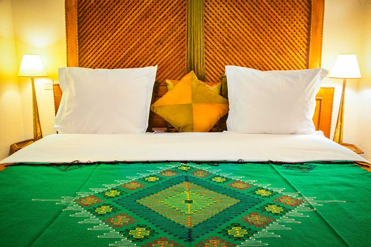 riad berber room
